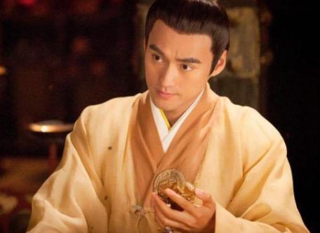 刘秀:一根棍子建百万雄兵,一颗陨石助其灭几十万大军