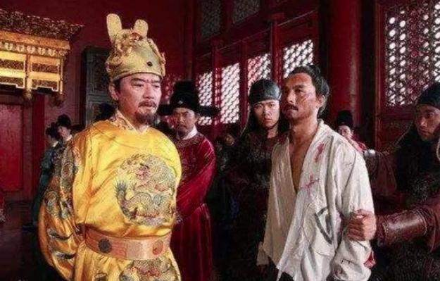 朱元璋在酒席上给功臣夹菜,功臣回家后儿子就死了