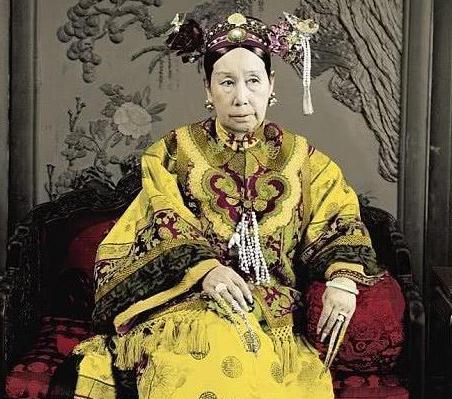 咸丰光老婆就有18个 为何只有一人能生下孩子呢