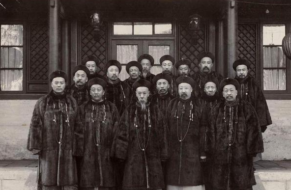 揭秘:清朝官员上班究竟有多累