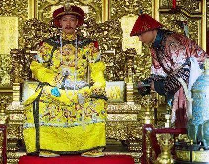 乾隆自称自己为十全老人 乾隆的偶像为何会是一个昏君