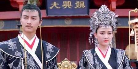 杨坚从小就接受不一样教育,长大就夺了宇文家的天下!