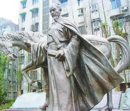 七品县令花银子买下丞相的小妾,半个月后升官了