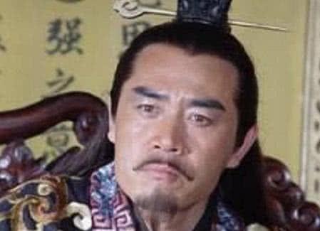 古代皇帝摔倒能不能扶起来 此人扶了朱元璋就被杀了