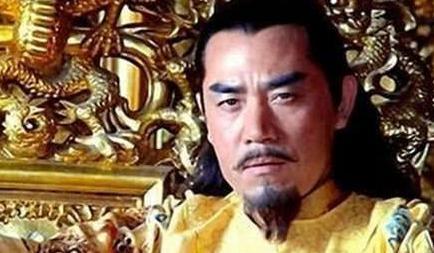 古代皇帝摔倒能不能扶起来 此人扶了朱元璋就被杀了