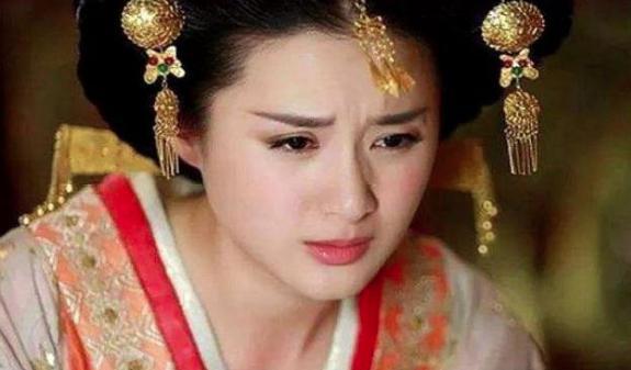 皇后21岁怀龙种时,皇帝为何大怒踹肚导致其死亡