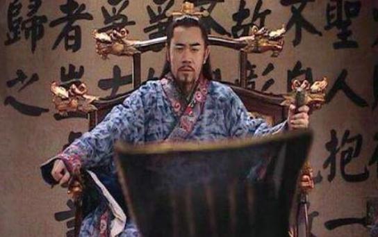 皇后21岁怀龙种时,皇帝为何大怒踹肚导致其死亡