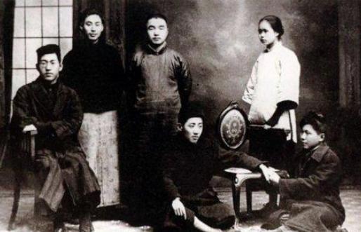 胡适为何怕妻子