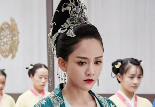 她是一代皇后,却被自己的父亲抢了天下