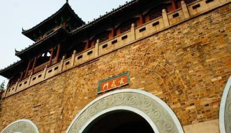 玄武门之变后，李渊对李世民说了十个字，李世民听后立即跪地痛哭