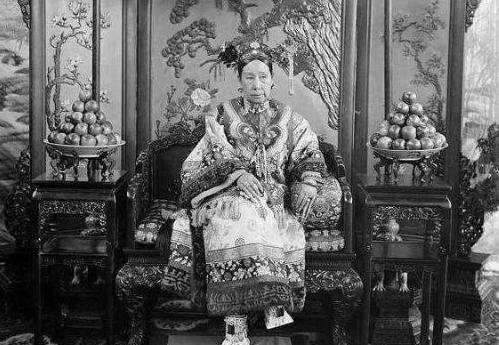 史上最不讨人喜的妃子断送一个王朝,但是她却是咸丰宠爱的!