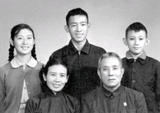 他是鲁迅的蓝颜知己,人称江浙神童