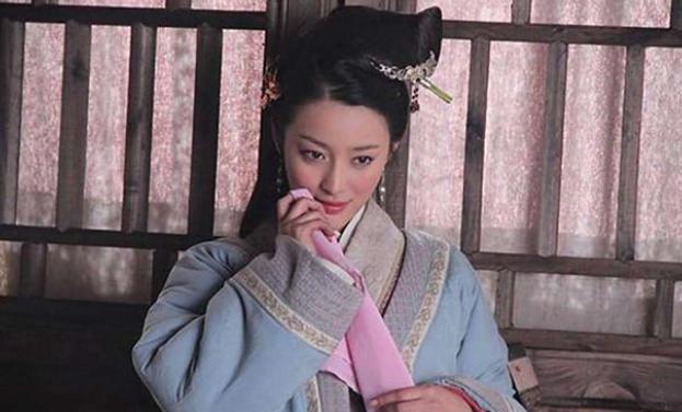 宰相临死对儿子说把珍宝摆在灵柩上,家族得以活命