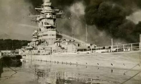 战舰要么战沉要么战爆,最可悲的莫过于自沉