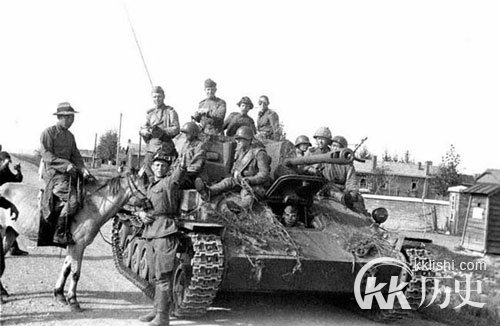 解密：抗战胜利后苏联介入操纵中国内战纪实
