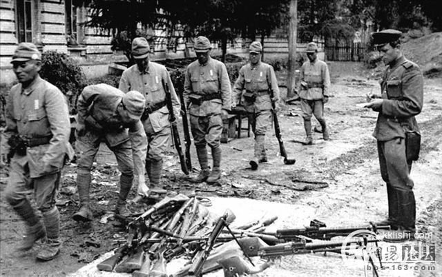 解密：抗战胜利后苏联介入操纵中国内战纪实
