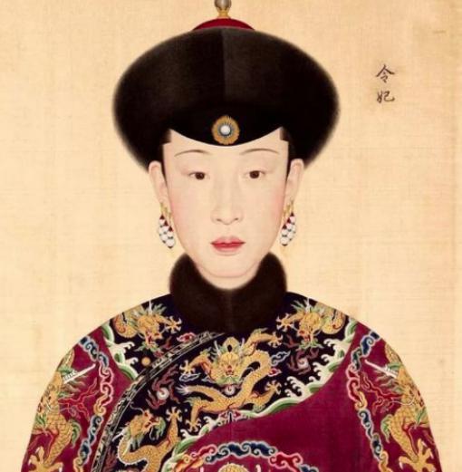 令妃10年生6胎一生荣华富贵,为何死之前没当上皇后