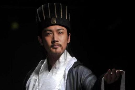 历史上的首位丞相是谁