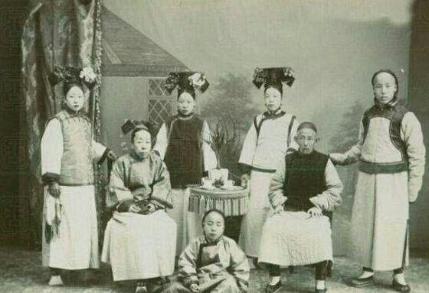 古代三妻四妾究竟是什么样的 真的是娶三个妻子纳四个小妾吗