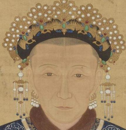 清朝后妃佩戴的钿子是什么样的 钿子是什么时候出现