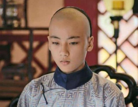 康熙下圣旨要重用此人,乾隆为何把他杀了