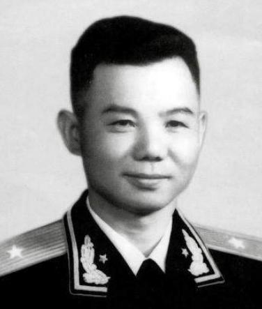 这个人名气不大,救过两元帅一大将