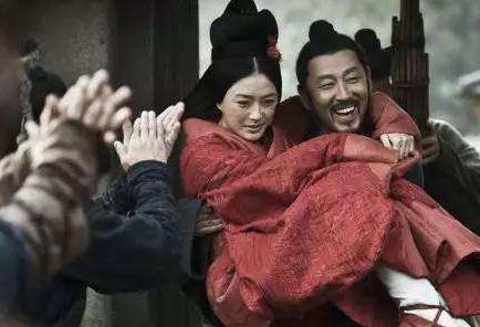 吕雉本来是一个温柔贤惠的女人 为何最后会变成蛇蝎妇人呢