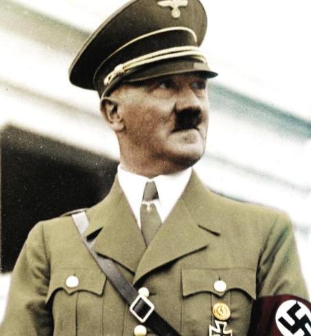 1921年希特勒取代安东·德莱克斯勒成为纳粹党领袖