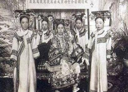 慈禧:一边打败仗,一边还大摆宴席