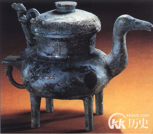 西周礼器鸭形盉 ：鸭形盉在当时生活中的作用是什么