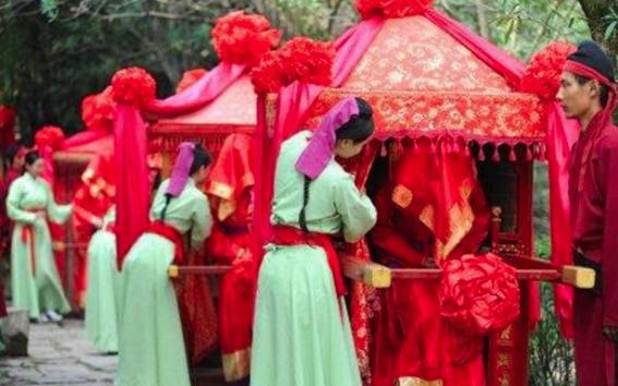 揭秘：清朝结婚主要分为几个阶段