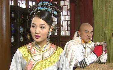 孝庄秘史里，为何小玉儿会一手好牌打稀烂