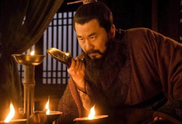 十余路大军联合讨伐董卓,为何成了孙坚的独角戏?