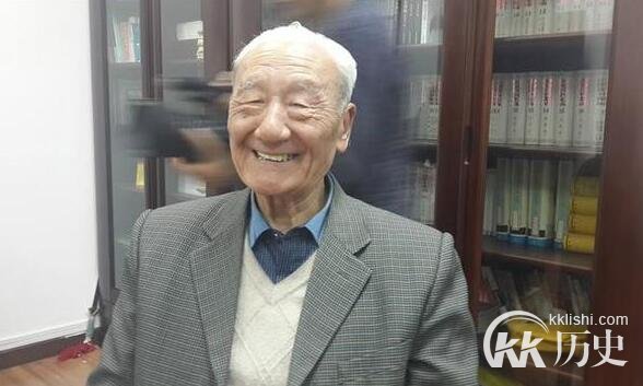 李小龙偶像蔡龙云逝世 武术冠军毛娅绮发微博表吊念