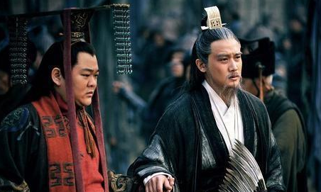 历史上的诸葛亮到底是什么样的 诸葛亮是忠于汉室还是忠于刘备