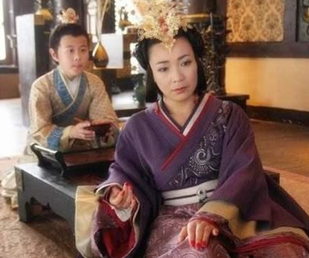 武则天死后家族都能平安无事 吕后死后家族为何被屠杀殆尽