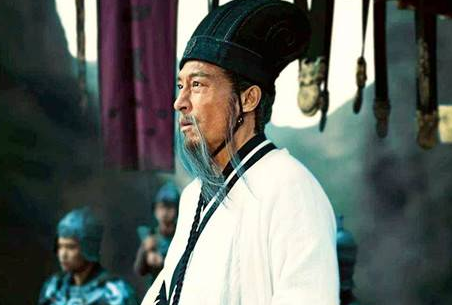 魏延与陈式中埋伏而兵败，诸葛亮为什仫只杀陈式