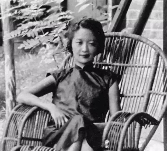 卞之琳曾苦追张充和十年,她嫁外国人一生无子无女