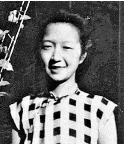 卞之琳曾苦追张充和十年,她嫁外国人一生无子无女