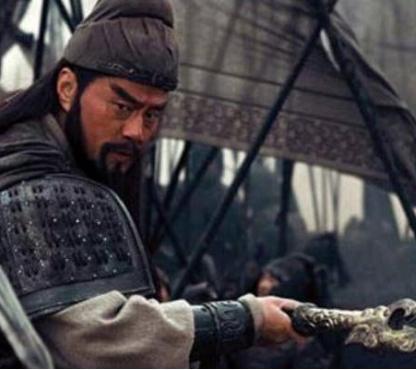她是关羽的女儿,拜赵云为师后成为大将