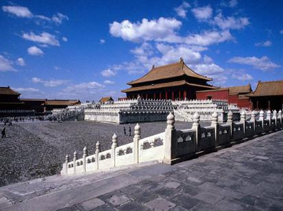 明成祖朱棣选择迁都燕京的目的有哪些 他选择迁都是重大战略失误吗