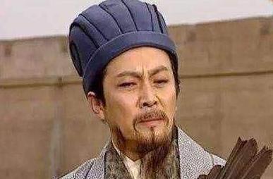 草船借箭和诸葛亮在船上喝茶的是谁