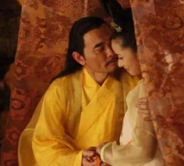 妃子梦到隋炀帝皇帝被烧死，皇帝说“梦是反的”，结果真的应验了