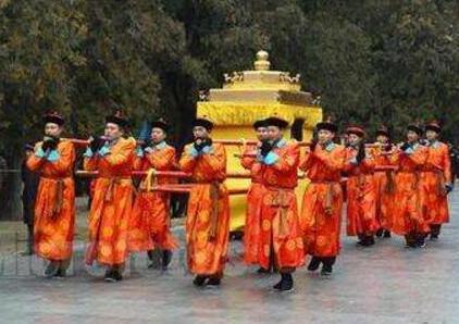 古代除了娶亲之外 还有什么人才能坐进去呢