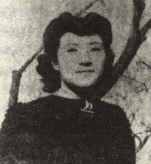 她为丈夫放弃学业却遭到埋怨,最后成为女强人