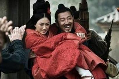 秦始皇只比刘邦大三岁,为何总感觉两人不在同一个时代