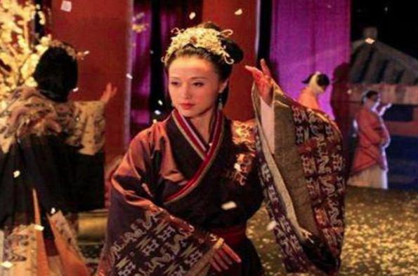 戚夫人下场凄惨,为何薄姬却安然无恙