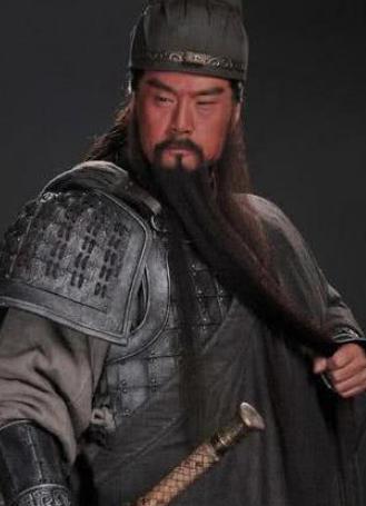 此人是三国不起眼的小人物,杀死了两位五虎上将