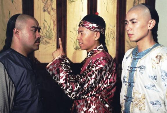 康熙63岁得一儿子,三代帝王都宠他