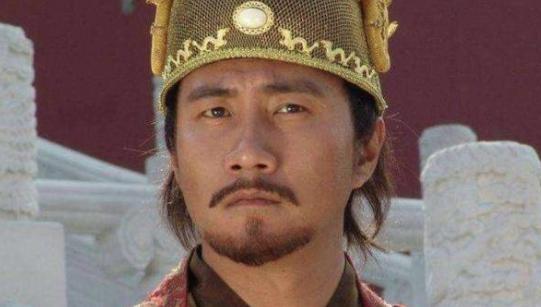朱元璋吃饭时菜里有头发,厨子马上取下帽子说:我没头发
